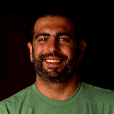 Foad Hamidi's headshot